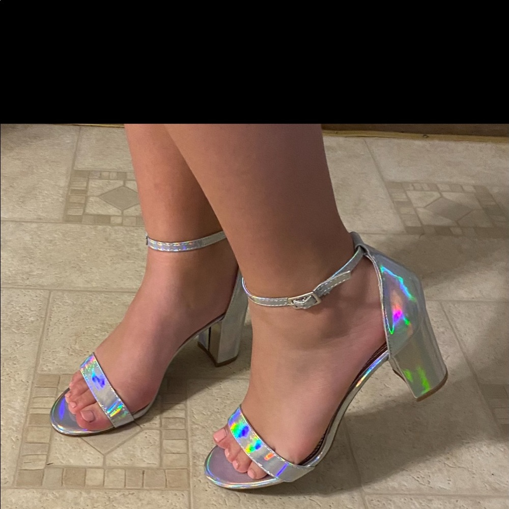 Sz 7 strappy holographic heels.